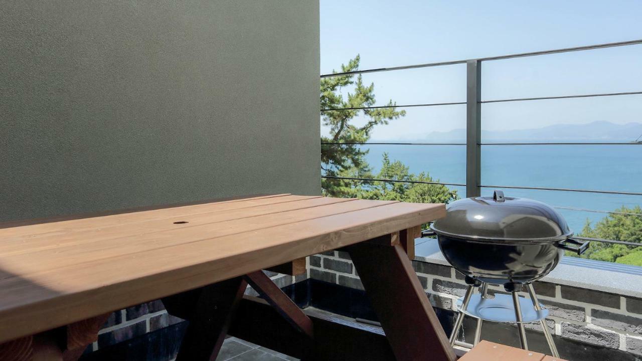 Oneday Namhae Villa Bagian luar foto