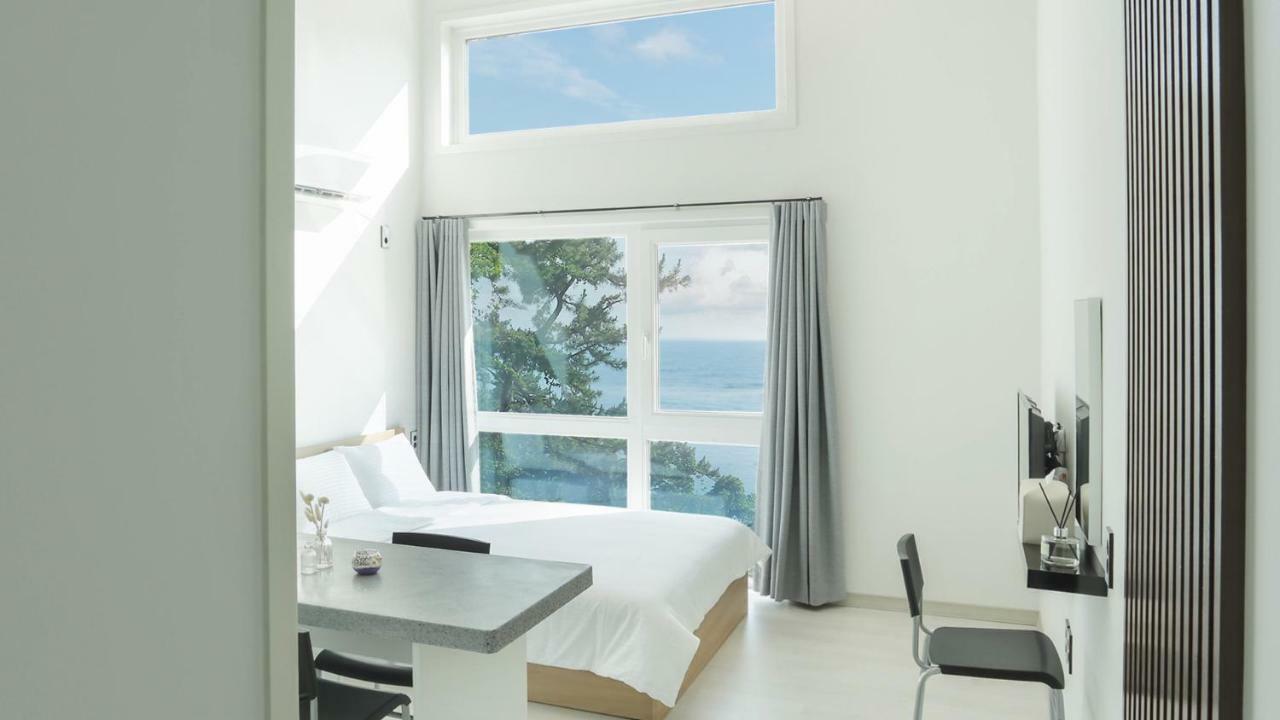 Oneday Namhae Villa Bagian luar foto